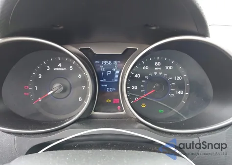 2015 Hyundai Veloster Flex from USA, damaged, VIN KMHTC6AD6FU218367